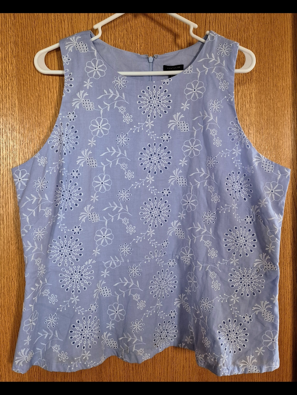 NWT Ann Taylor Light Blue Eyelet Floral Fully Lined Cotton Sleeveless Tank